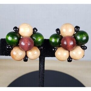 Vintage Coro Retro Genuine Wooden Bead Cluster Gold Tone Clip on Earrings